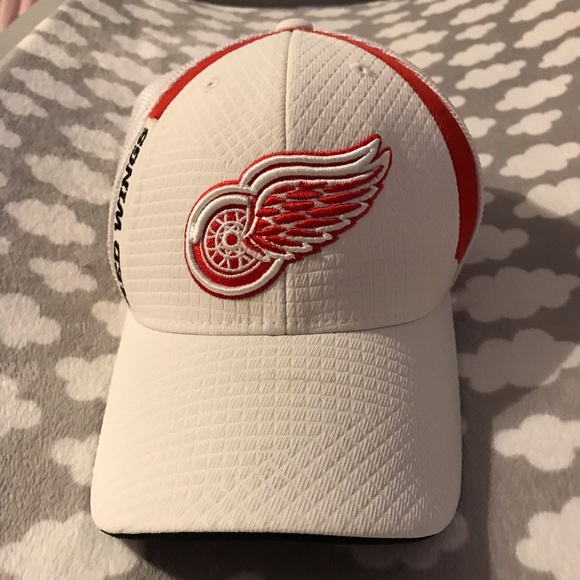 Reebok Accessories - Detroit Red Wings Cap ❤️